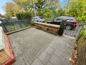 Front garden- click for photo gallery